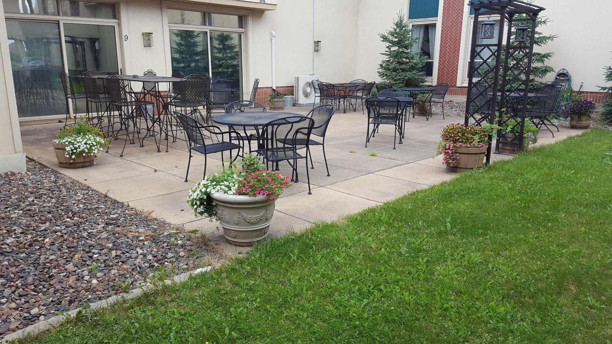 Hibbing Park Hotel מראה חיצוני תמונה