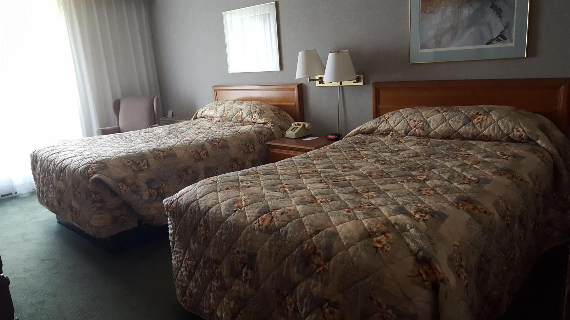 Hibbing Park Hotel מראה חיצוני תמונה